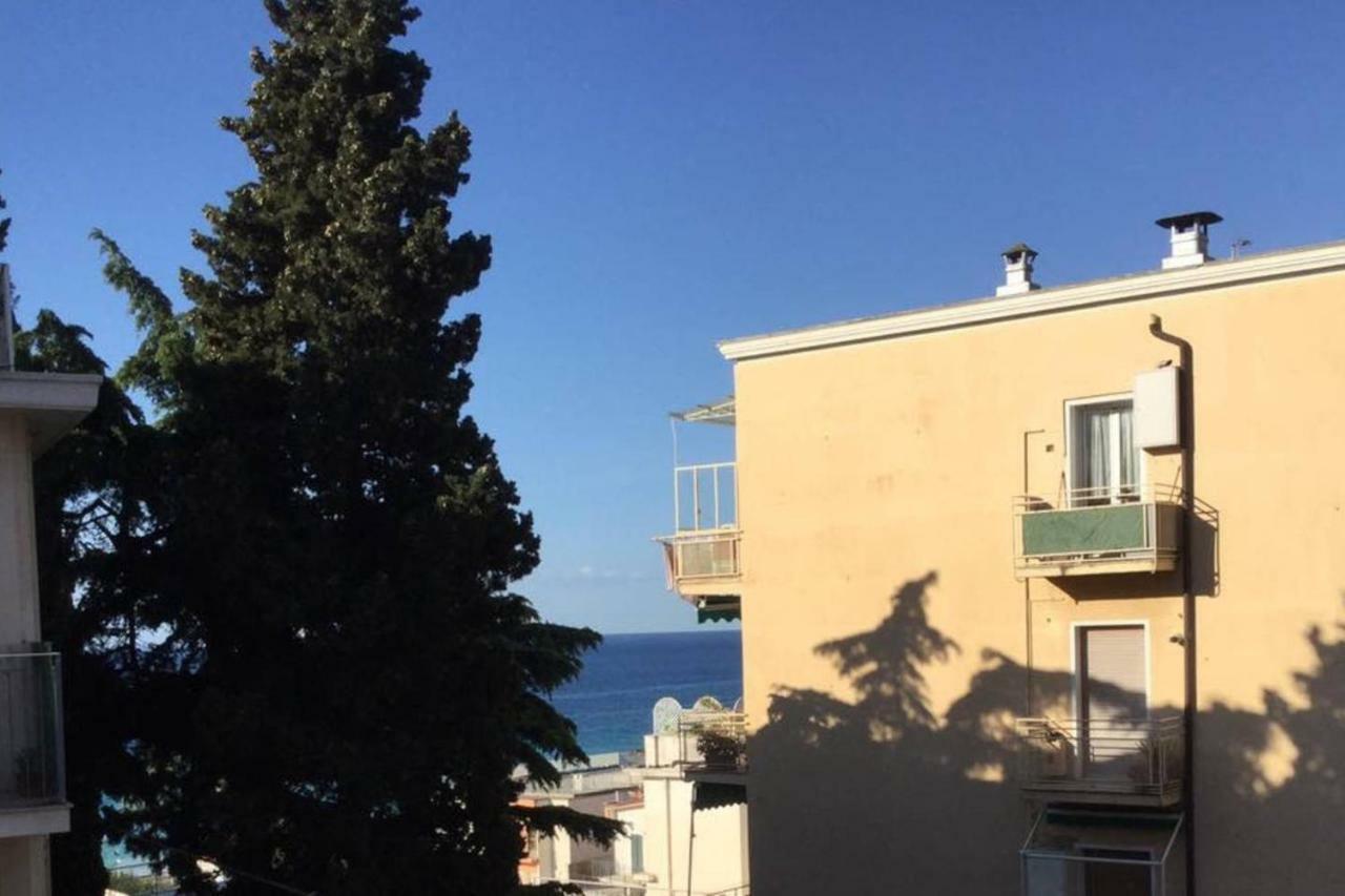 Appartamento Spazio e Luce Sanremo Esterno foto